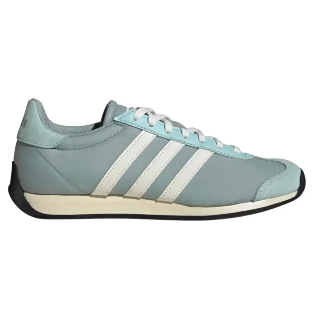 Adidas Women's Runvista Sneaker in Green, Size 10